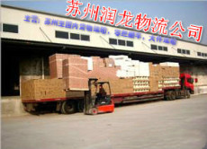 科技賦能清潔 現代洗掃車，城市道路的智能清潔衛士